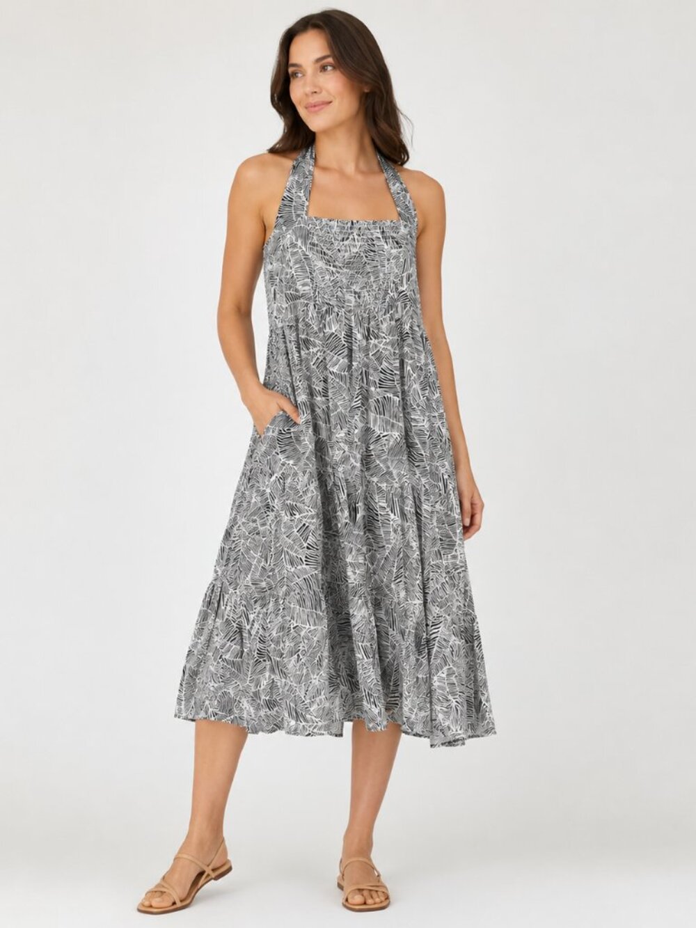 Old Navy Women's Black & White Leaf Print Halter Maxi Dress, Petite Large